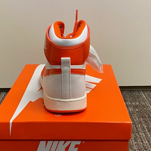 Jordan 1 Retro AJKO Rush Orange - size 10 - Picture 4 of 6